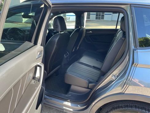 Used 2023 Volkswagen Tiguan SE R-Line FWD image 7