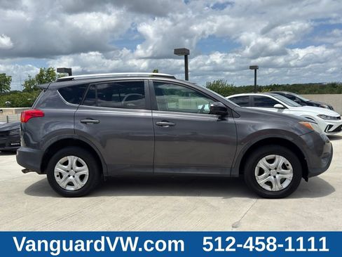 Used 2015 Toyota RAV4 LE AWD/4WD image 8