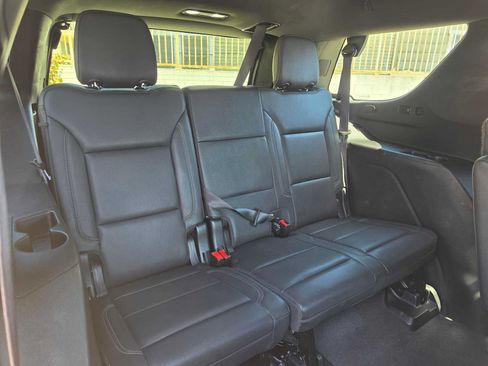 Used 2022 Chevrolet Tahoe LT w/ Luxury Package RWD image 13