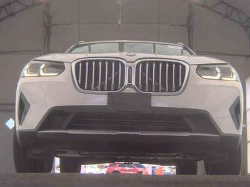 Used 2022 BMW X3 sDrive30i w/ Convenience Package RWD image 3