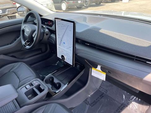 New 2025 Ford Mustang Mach-E Premium image 23