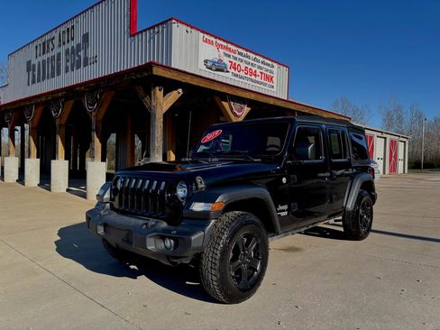 Used 2019 Jeep Wrangler Unlimited Sport S image 1