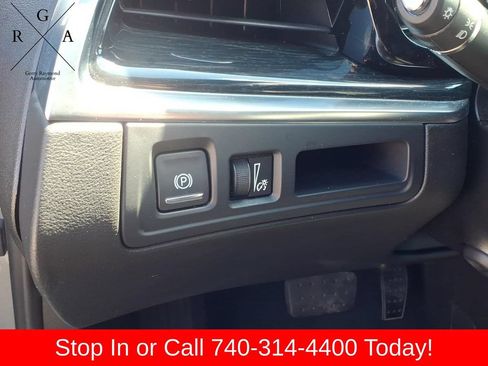 Used 2025 Cadillac XT5 Premium Luxury AWD/4WD image 18