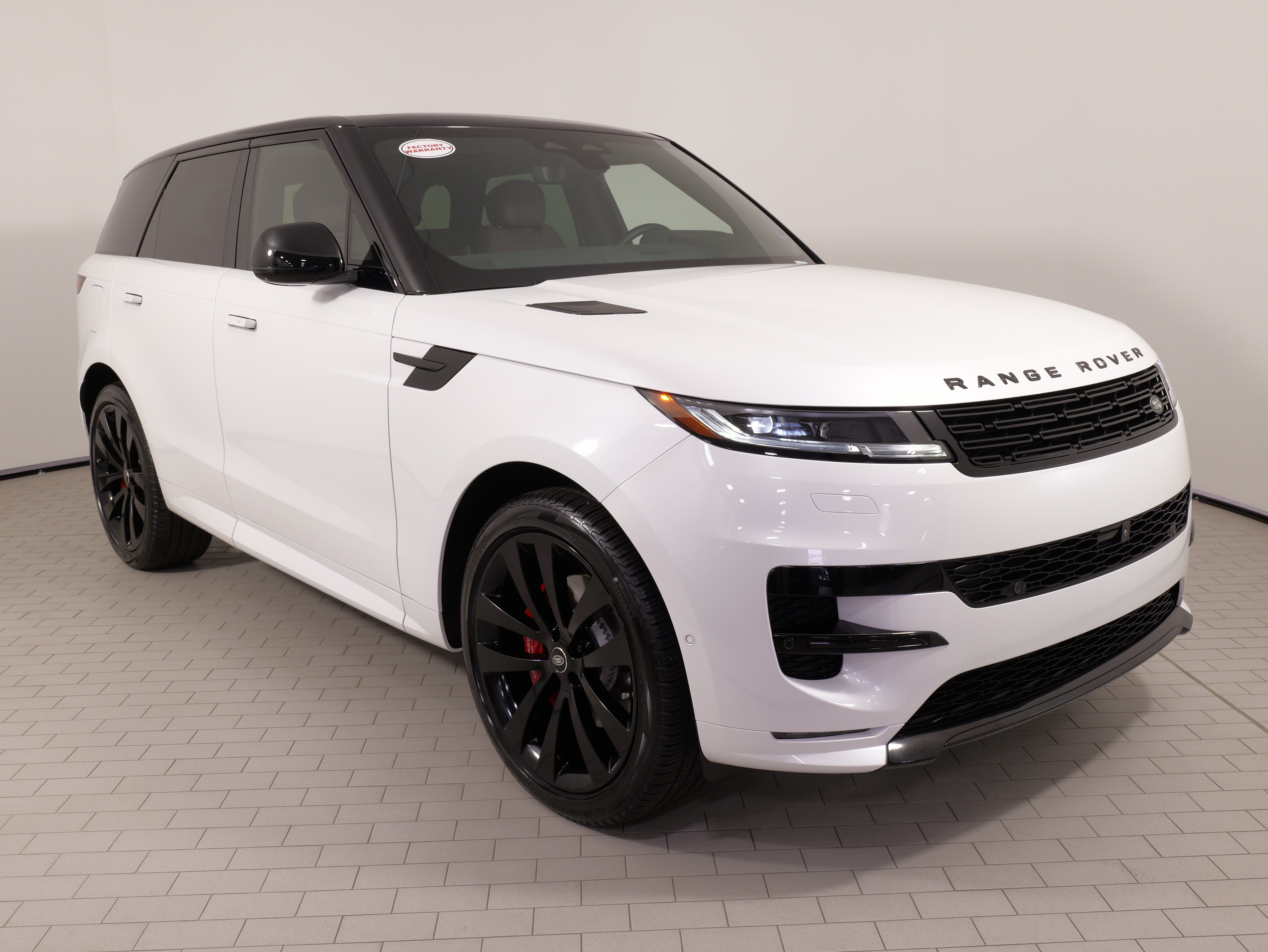 Used 2024 Land Rover Range Rover Sport Dynamic SE AWD/4WD image 6