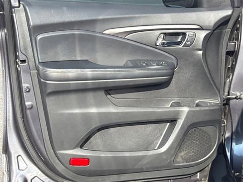 Used 2021 Honda Pilot Special Edition image 10