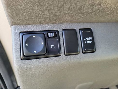 Used 2016 Nissan Frontier SV image 17