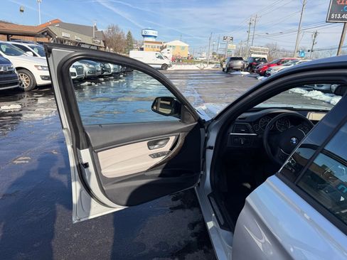 Used 2013 BMW 335i xDrive 335i xDrive Sedan 4D image 35