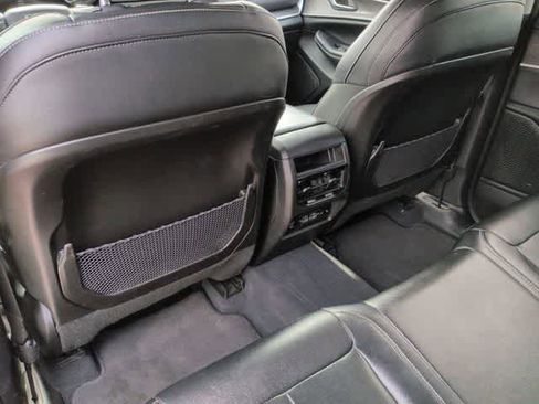 Used 2023 Jeep Grand Cherokee Limited w/ Black Appearance Package image 18