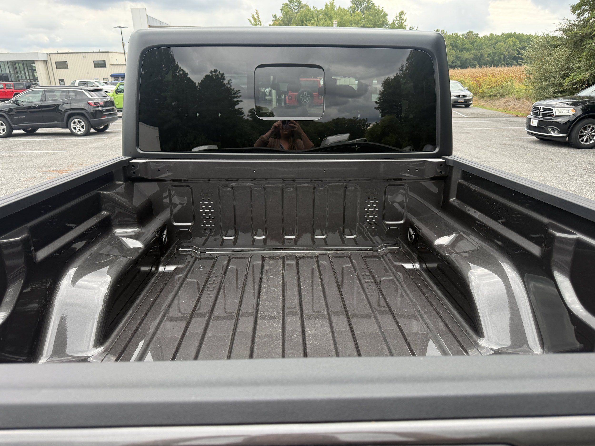 New 2027 Jeep Gladiator Sport AWD/4WD image 7