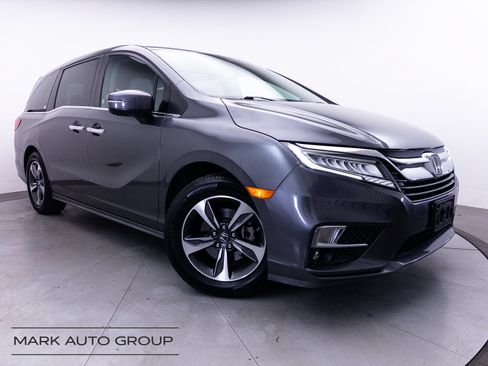 Used 2020 Honda Odyssey Touring image 1