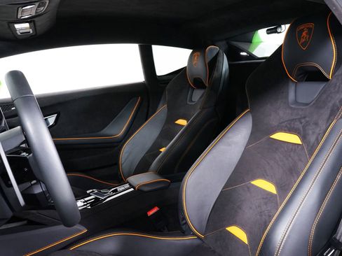 Used 2023 Lamborghini Huracan Tecnica RWD image 24