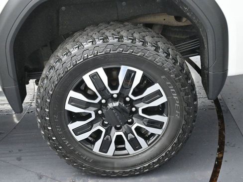 Used 2022 GMC Sierra 2500 Denali w/ Denali Ultimate Package image 37