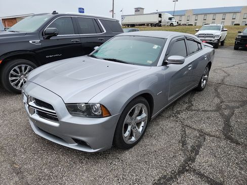 Used 2013 Dodge Charger R/T w/ Wheels & Tunes Group image 3