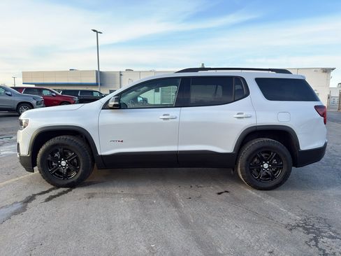 Used 2023 GMC Acadia AT4 image 6