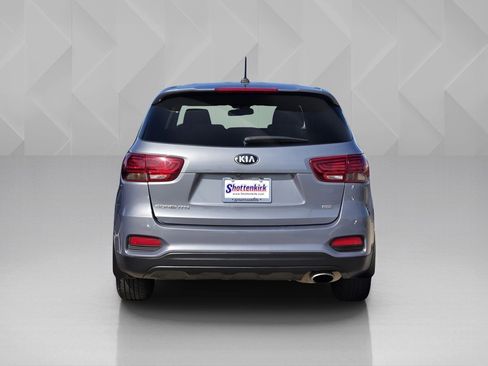 Used 2020 Kia Sorento L image 6