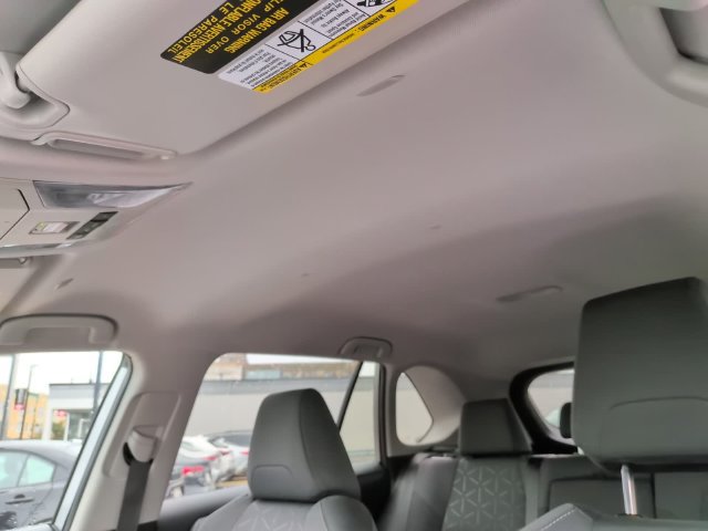 Used 2025 Toyota RAV4 XLE AWD/4WD image 20