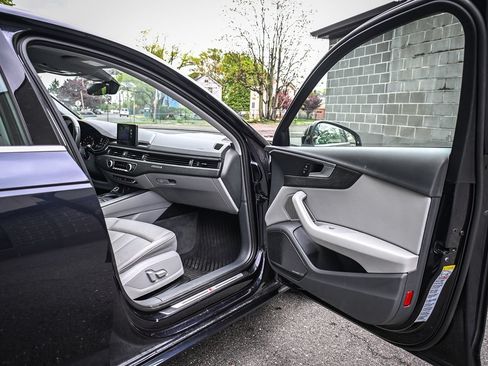 Used 2018 Audi A4 2.0T Premium Plus w/ Premium Plus Package AWD/4WD image 16