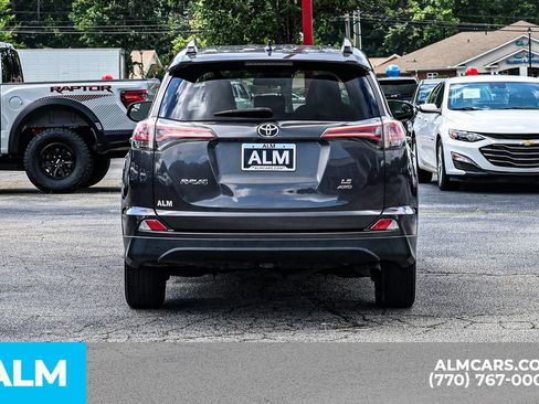 Used 2017 Toyota RAV4 LE w/ Carpet Mat Package AWD/4WD image 12