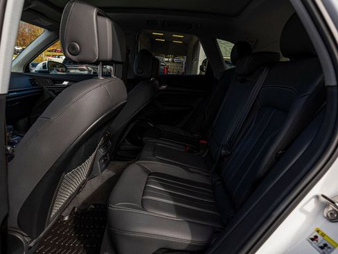 Used 2025 Audi Q5 2.0T Premium image 28