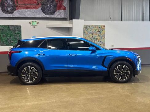 Used 2024 Chevrolet Blazer EV LT AWD/4WD image 4