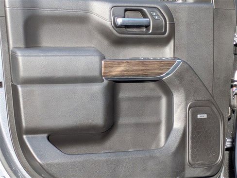 Used 2019 Chevrolet Silverado 1500 RST image 10