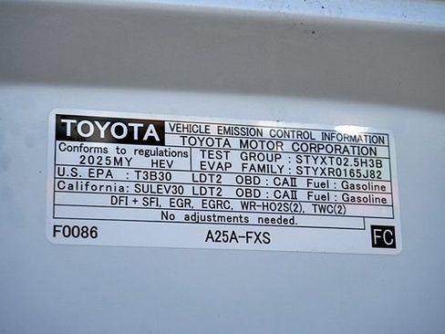 Used 2025 Toyota RAV4 XLE Premium w/ Weather Package AWD/4WD image 35