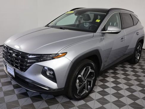 Used 2023 Hyundai Tucson Limited AWD/4WD image 4