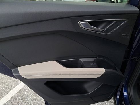 Certified 2024 Audi Q4 e-tron Premium Plus image 28