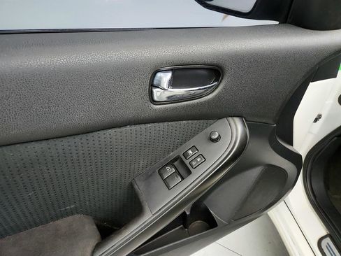 Used 2011 Nissan Altima 2.5 S image 19