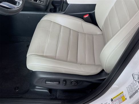 Used 2023 Honda CR-V EX-L image 15