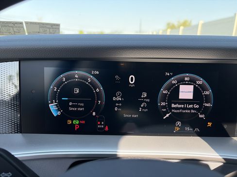 New 2026 Volkswagen Tiguan SE R-Line AWD/4WD image 25