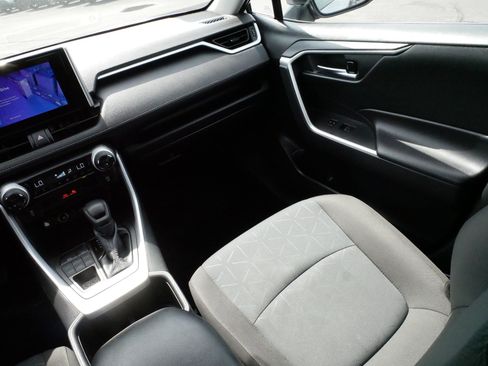 Certified 2025 Toyota RAV4 XLE AWD/4WD image 11