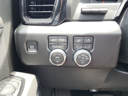 New 2026 GMC Sierra 1500 AT4 w/ AT4 Premium Package AWD/4WD image 20