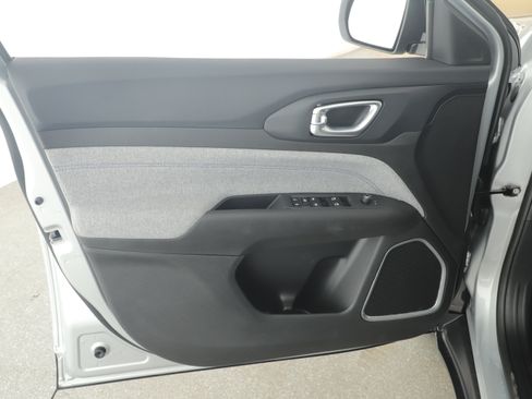 New 2026 Jeep Compass Latitude image 14