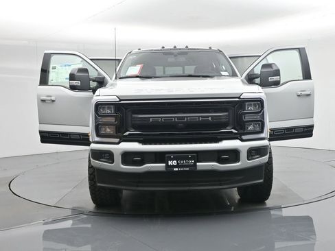 New 2026 Ford F250 Lariat w/ Black Appearance Package image 40