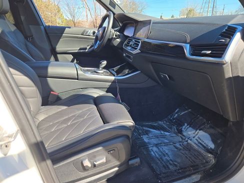 Used 2023 BMW X5 xDrive40i AWD/4WD image 7