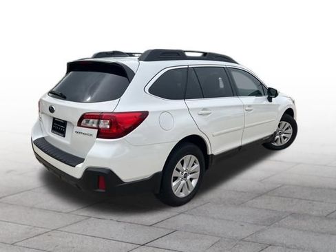 Used 2019 Subaru Outback 2.5i Premium w/ Popular Package #2 image 6