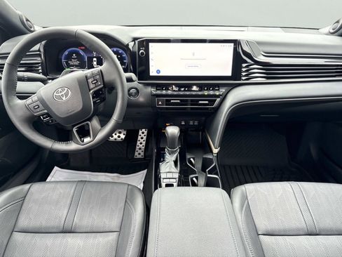 Used 2025 Toyota Camry XSE w/ Premium Plus Package FWD image 11