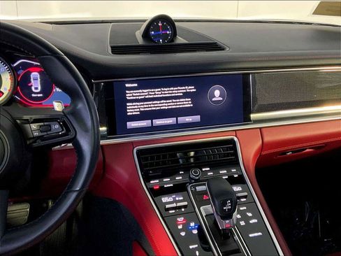 Certified 2023 Porsche Panamera 4 Platinum Edition AWD/4WD image 16