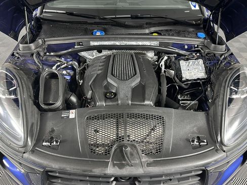Used 2026 Porsche Macan Turbo AWD/4WD image 2