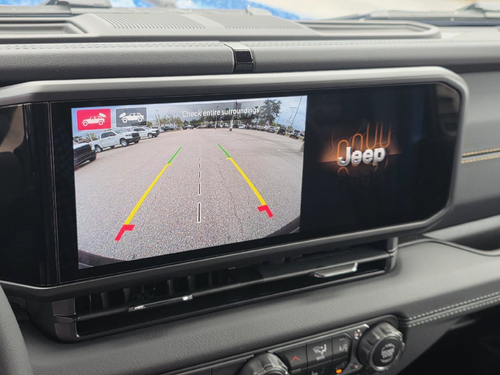New 2026 Jeep Wrangler Unlimited Sahara AWD/4WD image 19