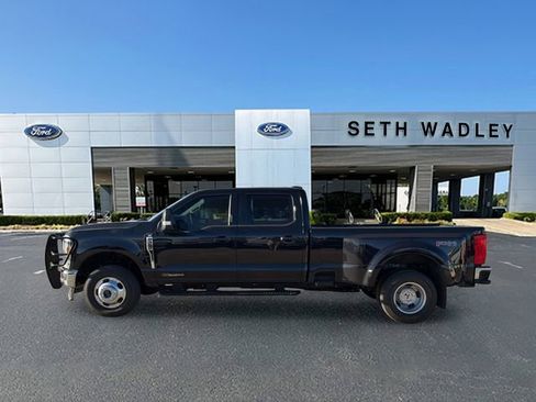 Used 2023 Ford F350 XLT w/ FX4 Off-Road Package image 4