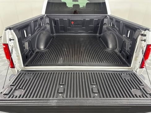 Used 2017 Ford F150 XLT image 20