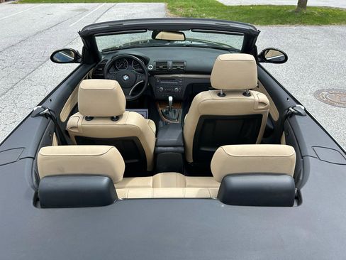 Used 2009 BMW 128i Convertible RWD image 11