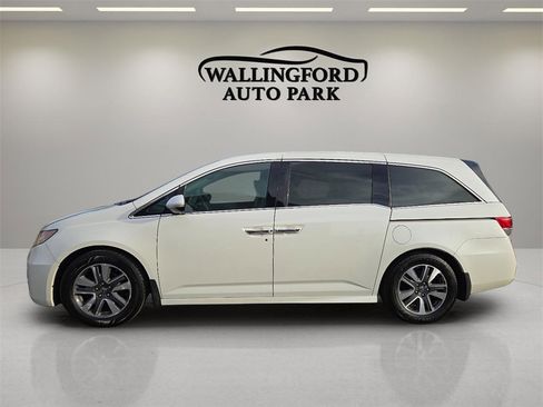 Used 2016 Honda Odyssey Touring Elite image 7