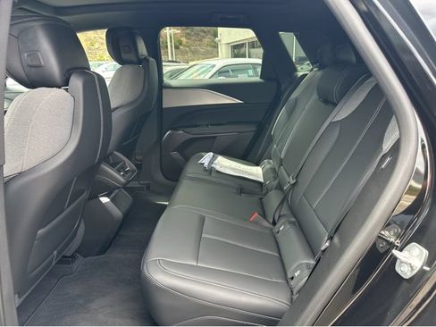 Certified 2024 Cadillac Lyriq Tech RWD image 18