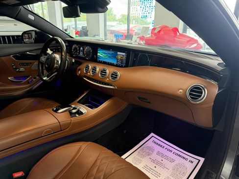 Used 2018 Mercedes-Benz S 560 4MATIC Coupe w/ AMG Line image 60