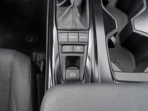 Used 2025 Toyota Camry LE image 26