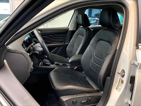 Used 2022 Volkswagen Jetta SEL image 7