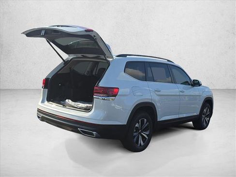 New 2026 Volkswagen Atlas SE FWD image 2